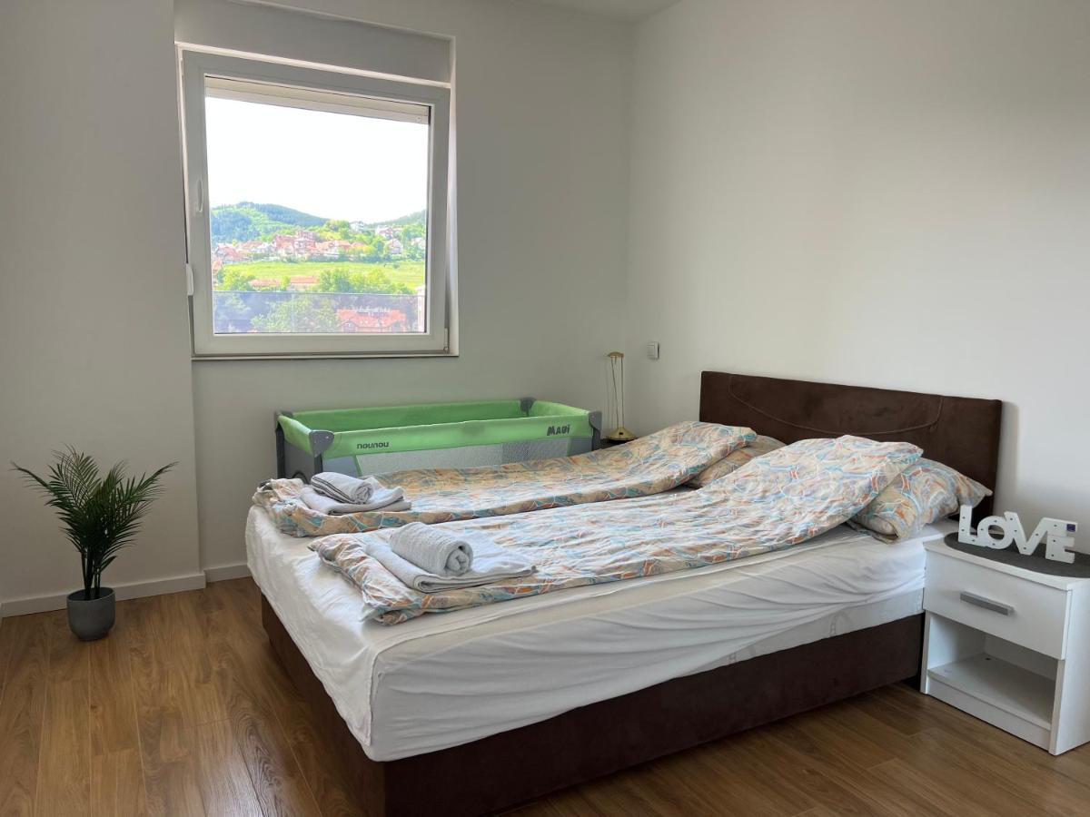 Apartman Ano Lux โนวีปาซาร์ ภายนอก รูปภาพ