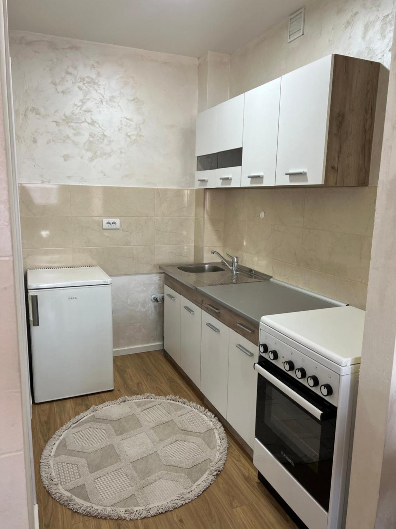 Apartman Ano Lux โนวีปาซาร์ ภายนอก รูปภาพ